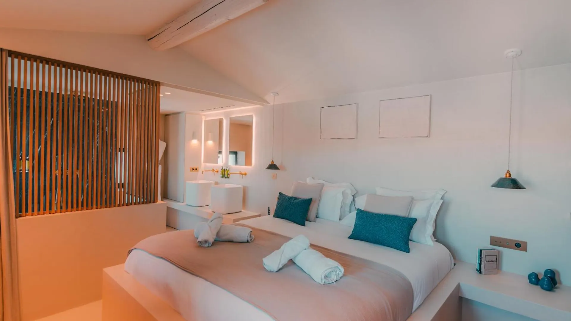 Aparthotel Maison Galante Au Vieux Port Marseille France