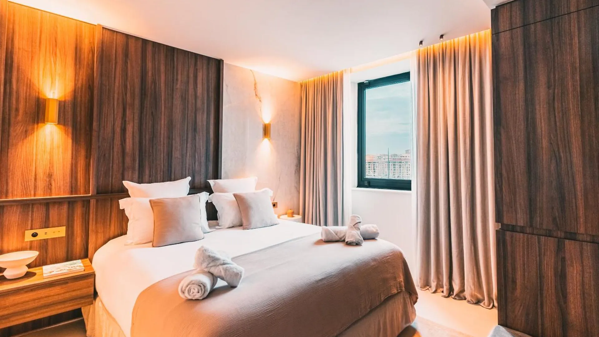 Aparthotel Maison Galante Au Vieux Port Marseille France